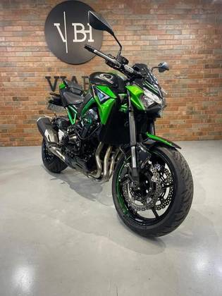 KAWASAKI Z900 